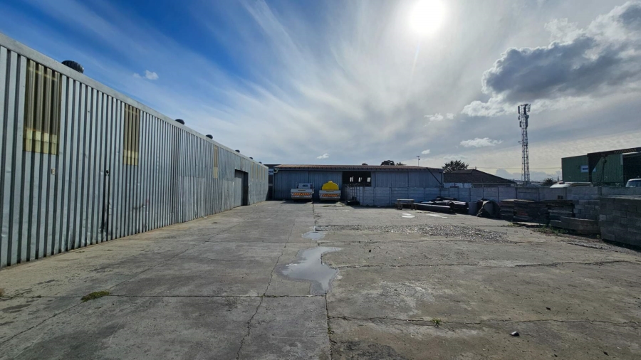 To Let commercial Property for Rent in Beaconvale Western Cape